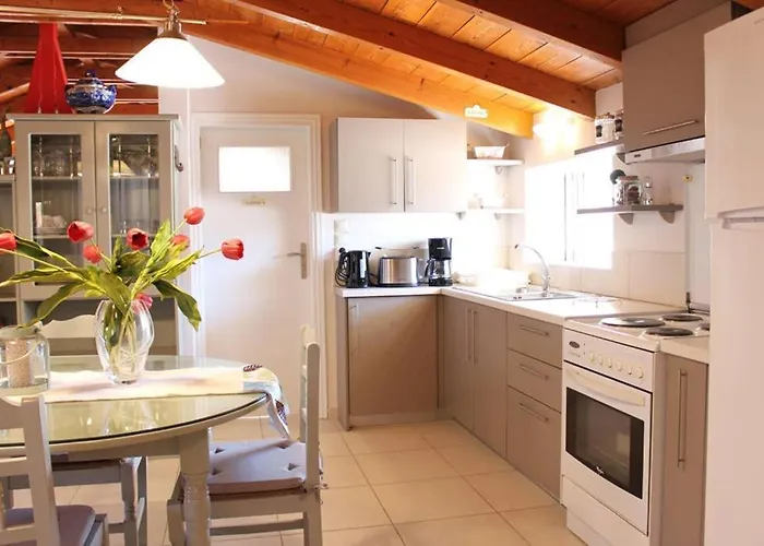 New Independent Loft, 360⁰ View, 5' Beach/center * Kalamata