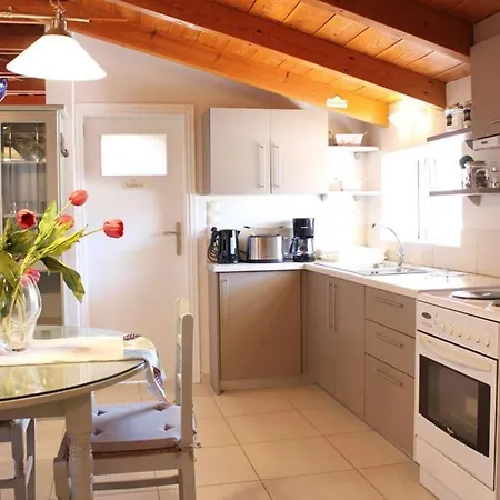 New Independent Loft, 360⁰ View, 5' Beach/center * Kalamata