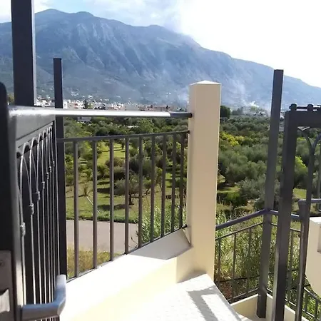 New Independent Loft, 360⁰ View, 5' Beach/center Kalamata