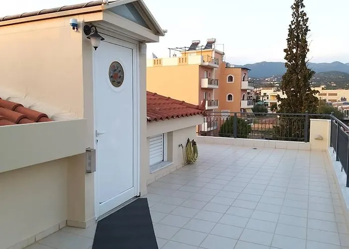 New Independent Loft, 360⁰ View, 5' Beach/center Apartment Kalamata