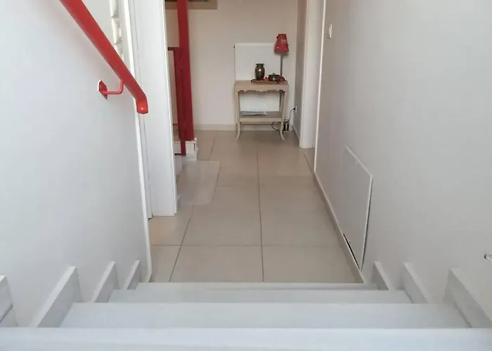 New Independent Loft, 360⁰ View, 5' Beach/center Apartment Kalamata