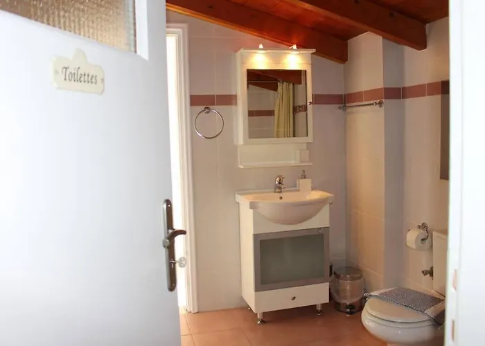 New Independent Loft, 360⁰ View, 5' Beach/center Kalamata