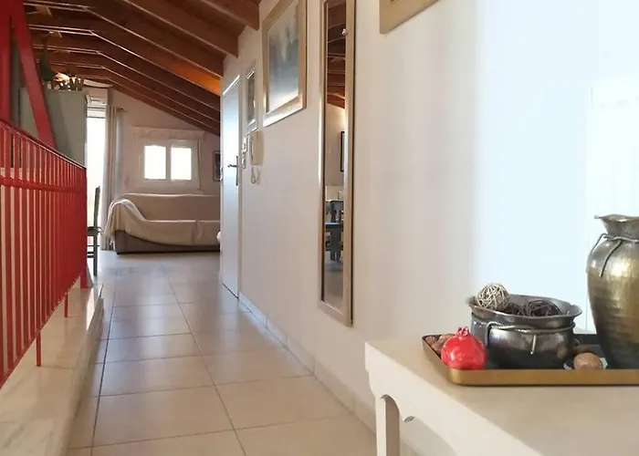 New Independent Loft, 360⁰ View, 5' Beach/center Apartment